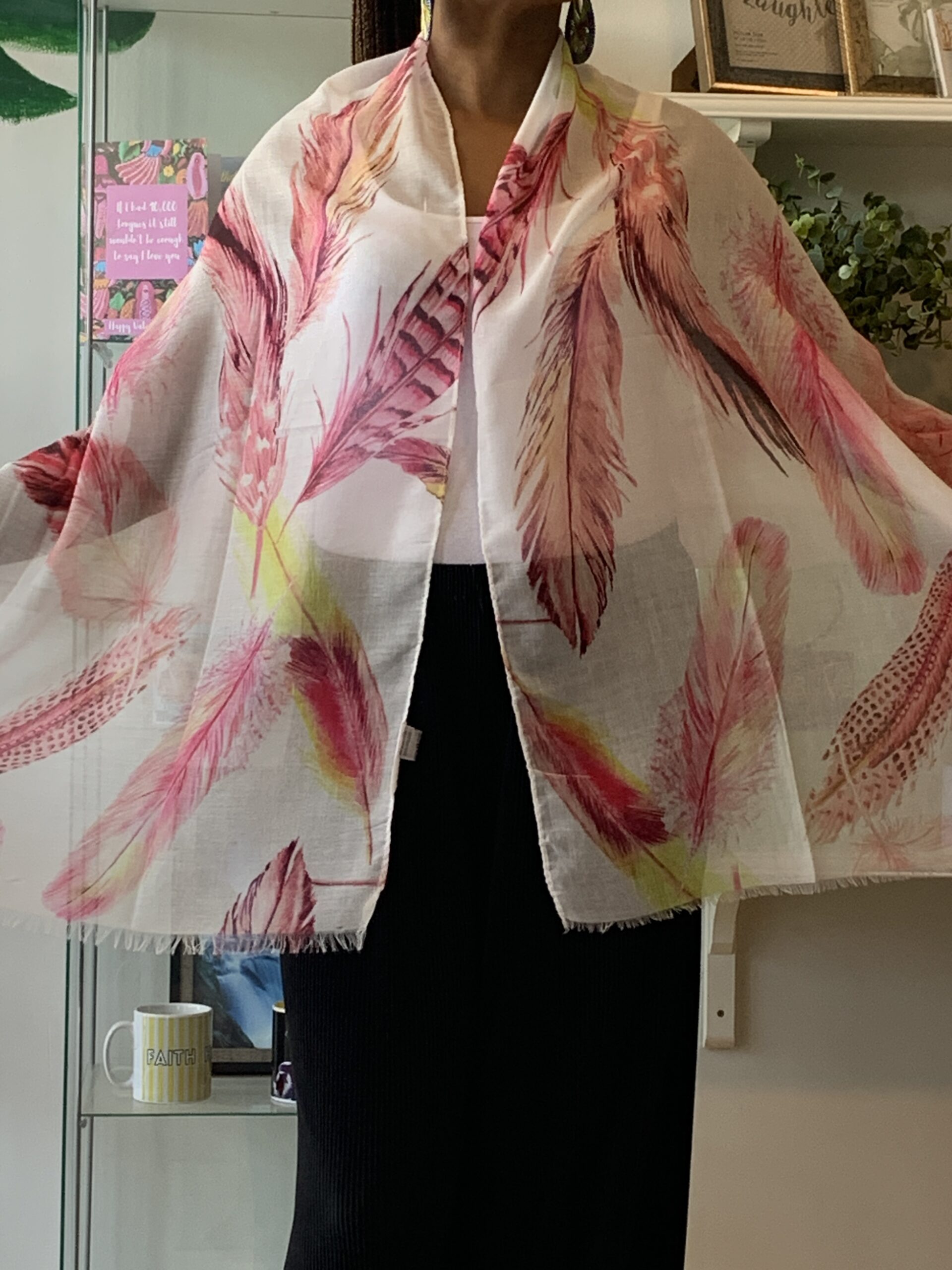 Summer Feathers Print Scarf - Pink - Image 4